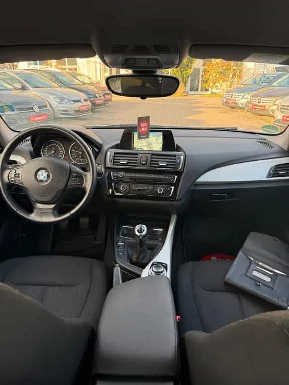 BMW 1 Series i Advantage Lim. 5-trg.*NAVI*SHZ*GRA*PDC*BT* 03/2016-photo-7