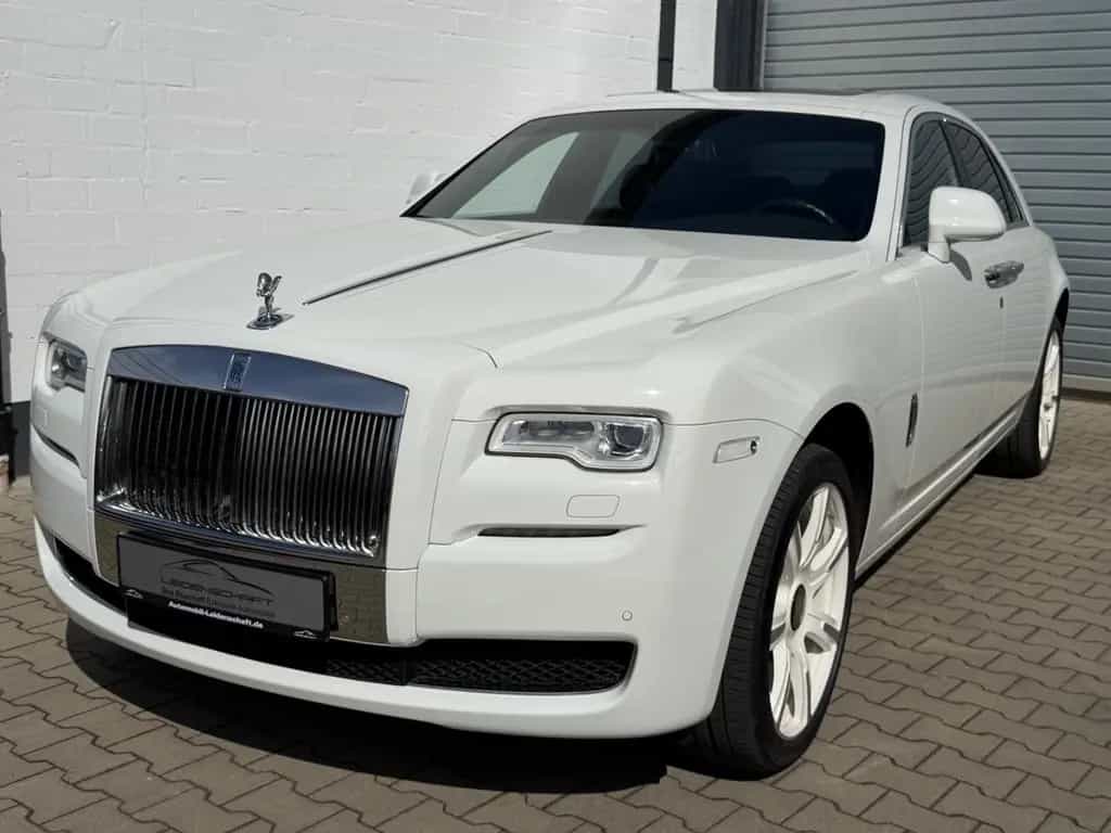 Rolls-Royce Ghost Series II V12 01/2015-photo-1