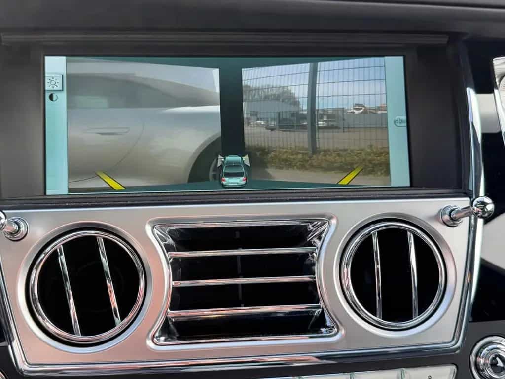 Rolls-Royce Ghost Series II V12 01/2015-photo-37