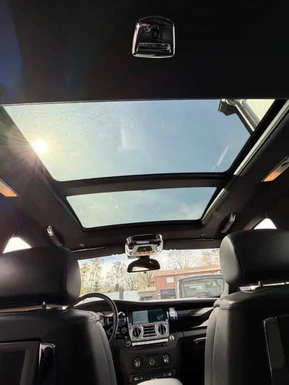 Rolls-Royce Ghost Series II V12 01/2015-photo-40