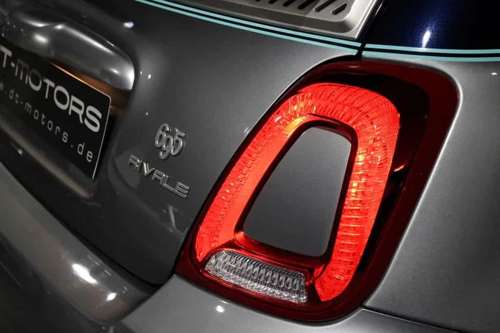 Abarth 695C RIVALE *RIVA BOOT EDITION* AUTOMATIK! 03/2018-photo-19