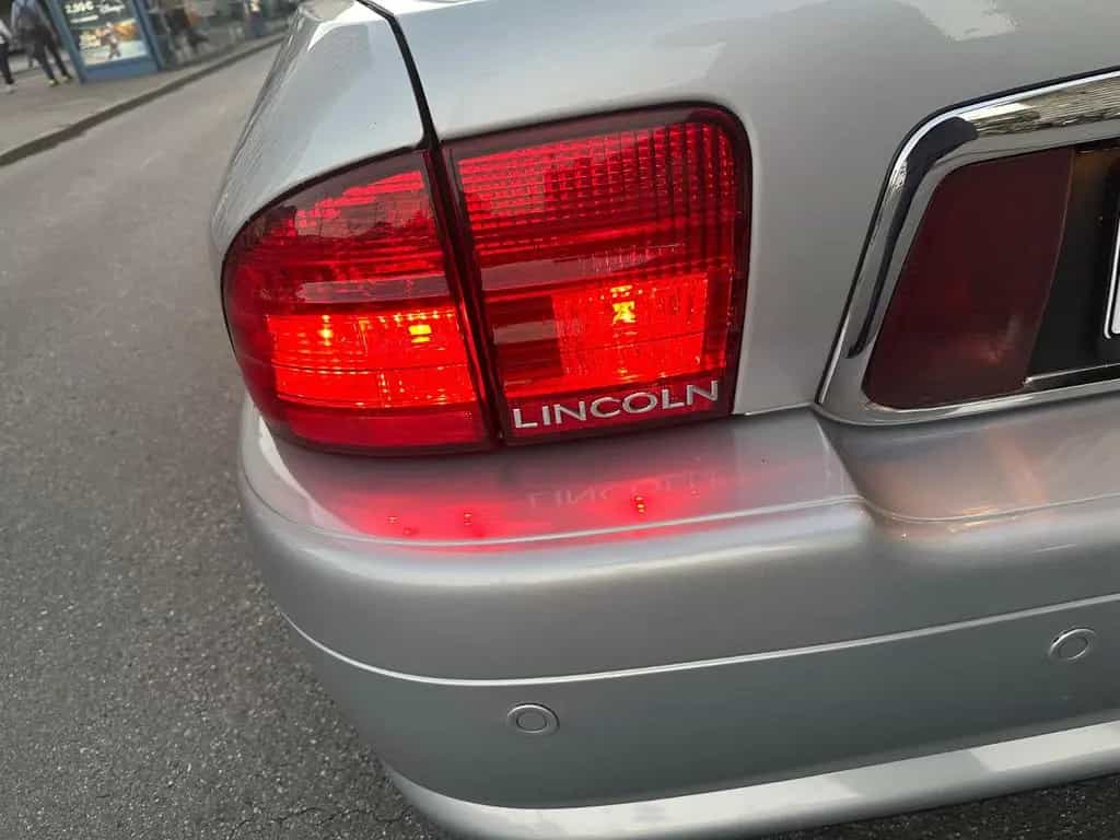 Lincoln LS 11/1999-photo-12