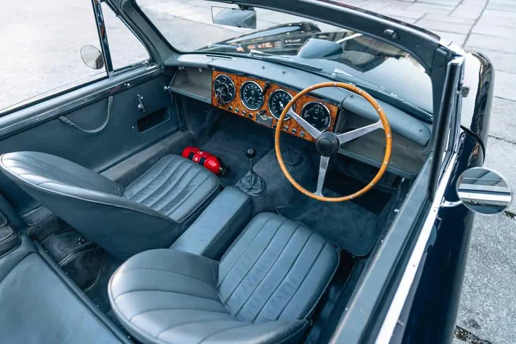 Aston Martin DB 2/4 DHC, MK I by H.J. Mulliner & Co. 02/1955-photo-12