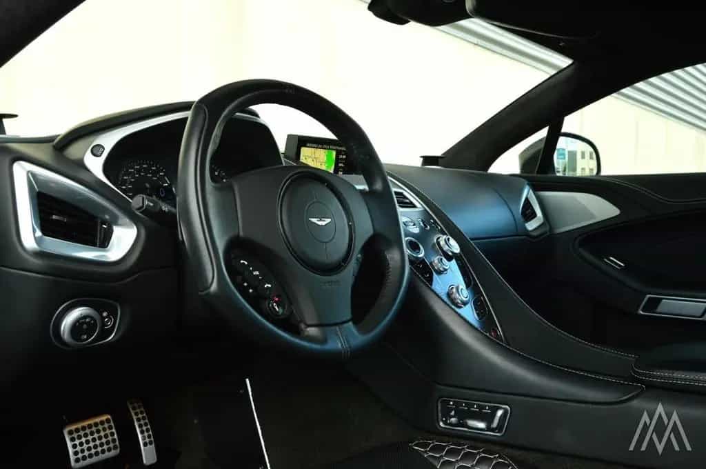 Aston Martin Vanquish V12 Coupe 573PS  Carbon Ceramic 03/2013-photo-12