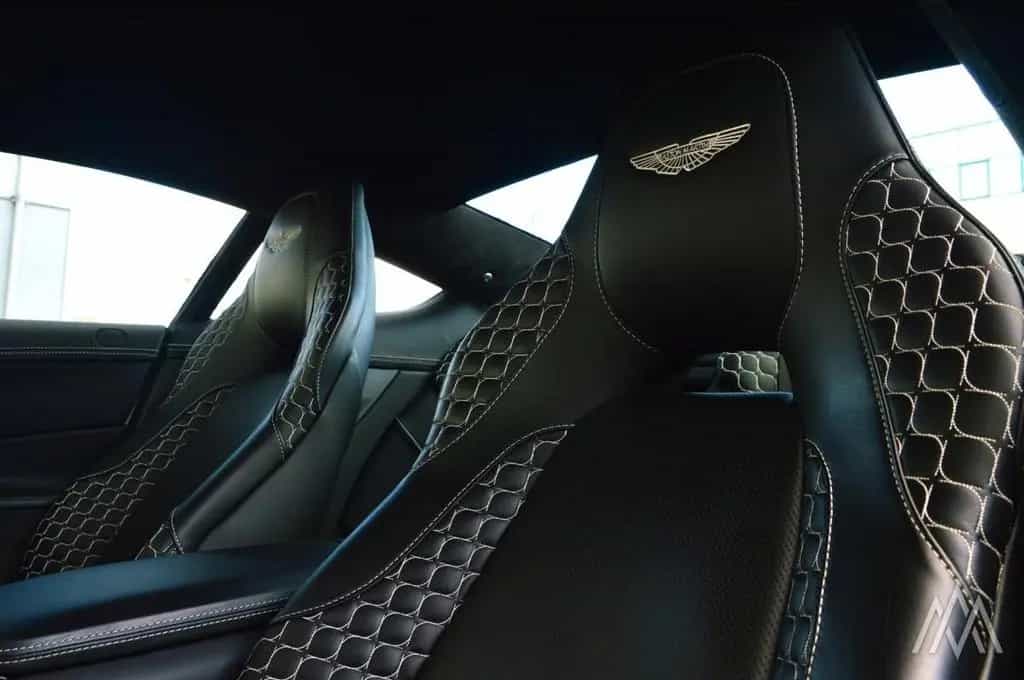 Aston Martin Vanquish V12 Coupe 573PS  Carbon Ceramic 03/2013-photo-14