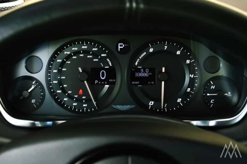 Aston Martin Vanquish V12 Coupe 573PS  Carbon Ceramic 03/2013-photo-22