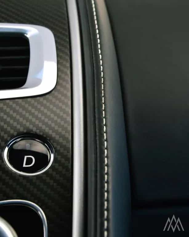 Aston Martin Vanquish V12 Coupe 573PS  Carbon Ceramic 03/2013-photo-23