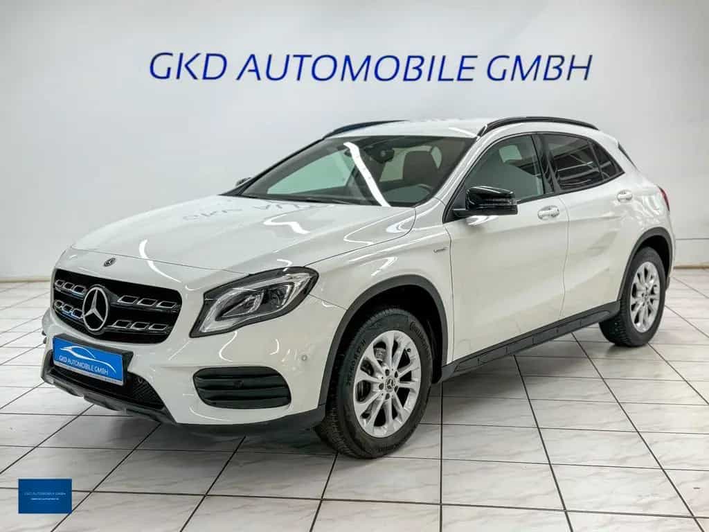 Mercedes-Benz GLA-Class 200 AMG Line*Night*Kamera*Off-Road*LED*AHK 03/2018-photo-0