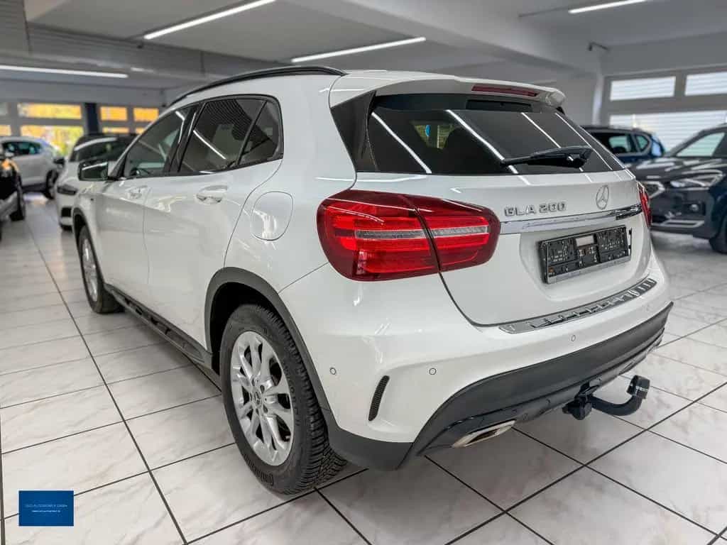 Mercedes-Benz GLA-Class 200 AMG Line*Night*Kamera*Off-Road*LED*AHK 03/2018-photo-1