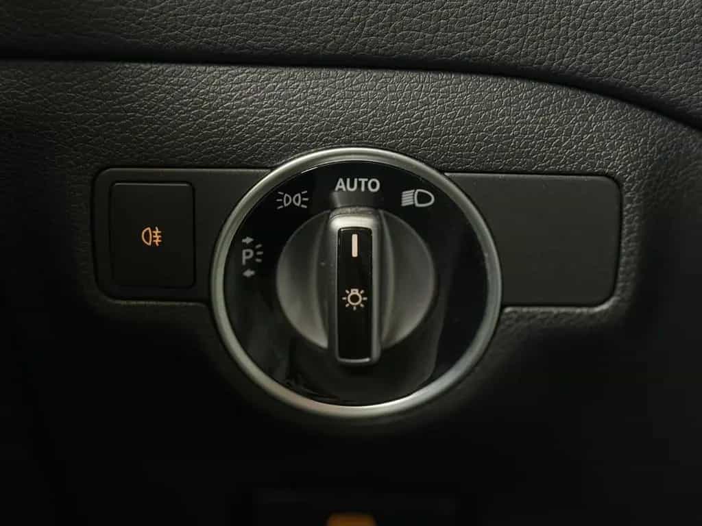 Mercedes-Benz GLA-Class 200 AMG Line*Night*Kamera*Off-Road*LED*AHK 03/2018-photo-20