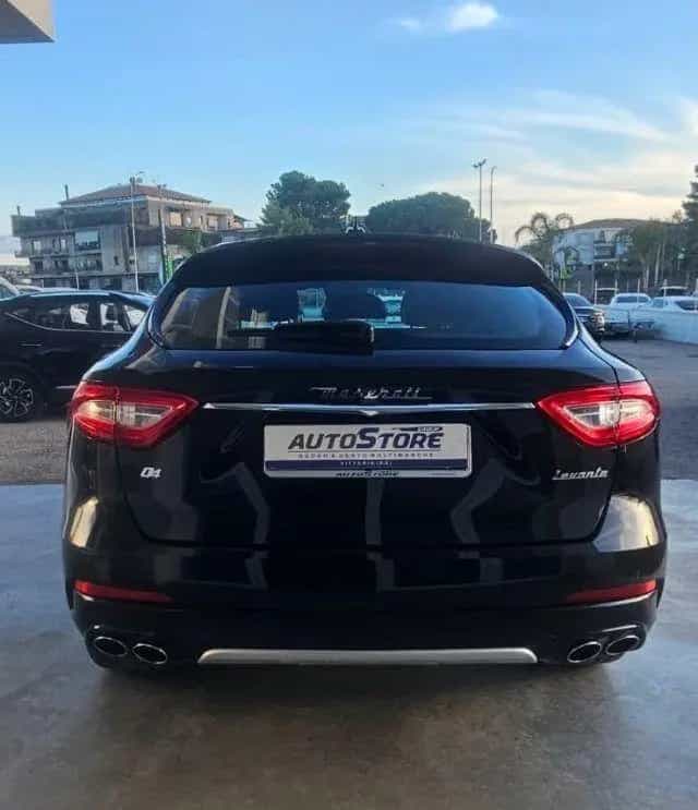 Maserati Levante MASERATI Levante V6 Diesel 275 CV AWD Granlusso 09/2018-photo-11