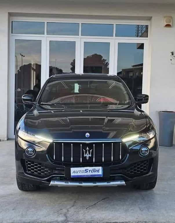 Maserati Levante MASERATI Levante V6 Diesel 275 CV AWD Granlusso 09/2018-photo-4