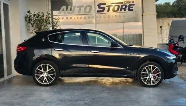 Maserati Levante MASERATI Levante V6 Diesel 275 CV AWD Granlusso 09/2018-photo-5