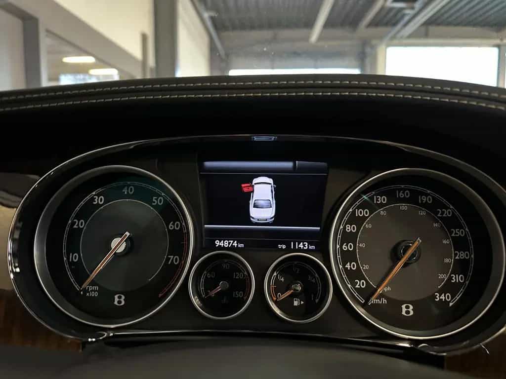 Bentley Flying Spur 4.0 V8 Aut. 1.Hand/Mwst ausweisbar 11/2015-photo-14