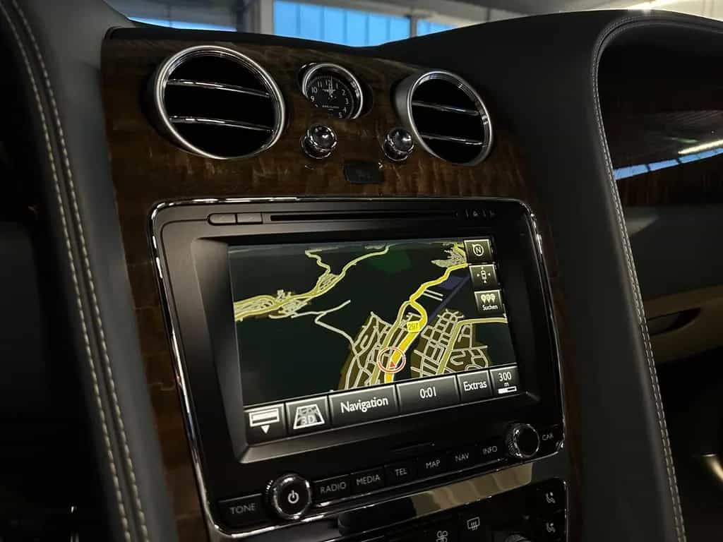Bentley Flying Spur 4.0 V8 Aut. 1.Hand/Mwst ausweisbar 11/2015-photo-16