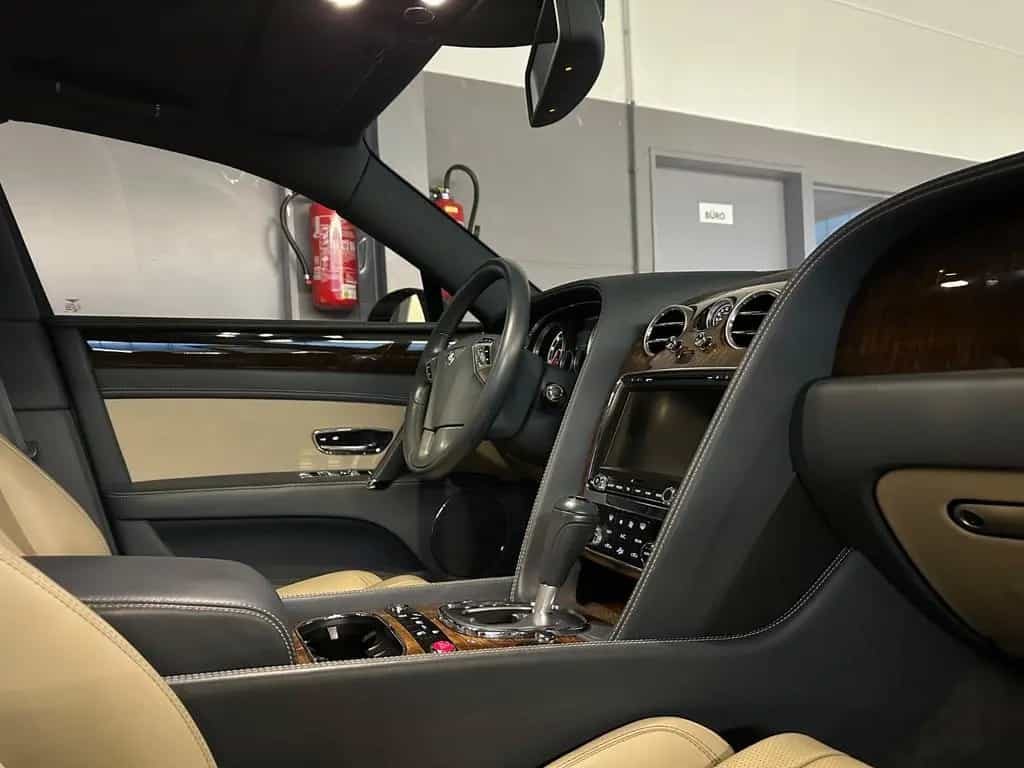 Bentley Flying Spur 4.0 V8 Aut. 1.Hand/Mwst ausweisbar 11/2015-photo-17