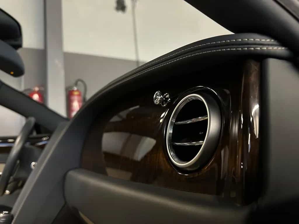 Bentley Flying Spur 4.0 V8 Aut. 1.Hand/Mwst ausweisbar 11/2015-photo-21