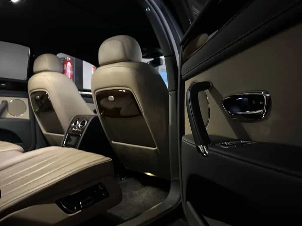 Bentley Flying Spur 4.0 V8 Aut. 1.Hand/Mwst ausweisbar 11/2015-photo-28