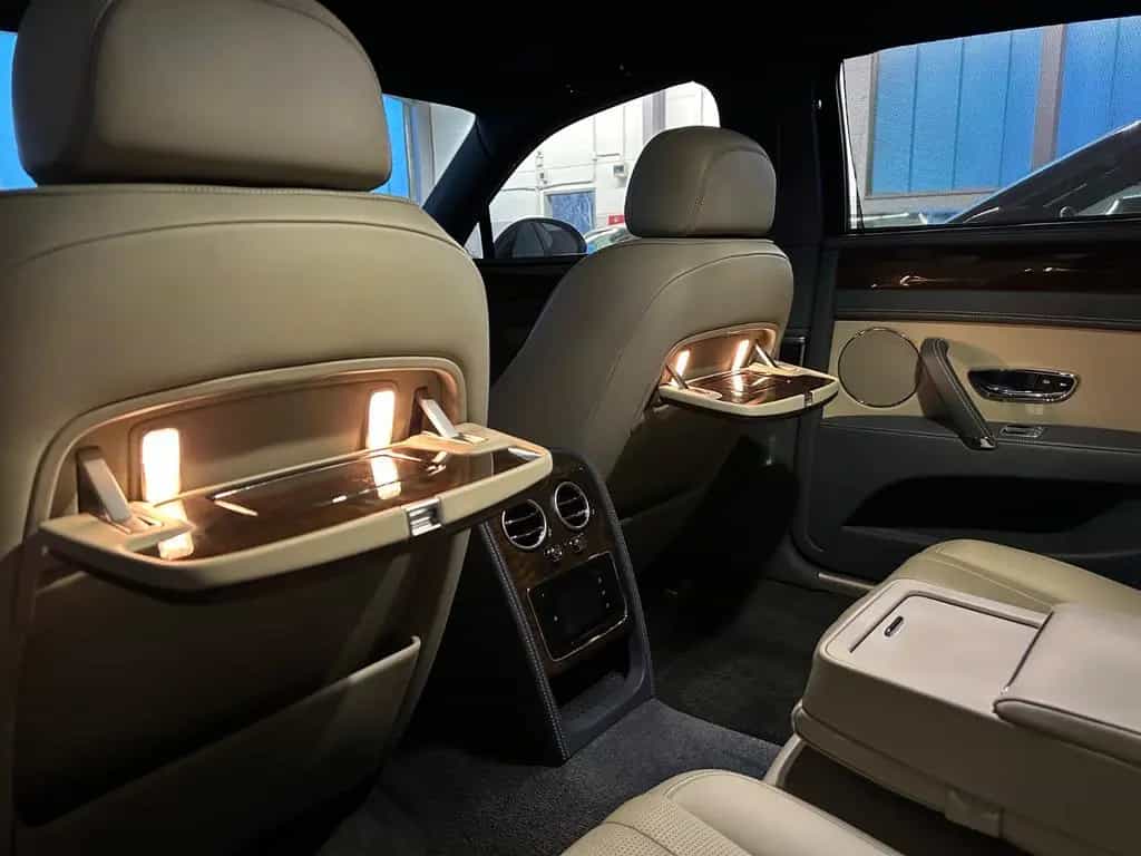 Bentley Flying Spur 4.0 V8 Aut. 1.Hand/Mwst ausweisbar 11/2015-photo-29