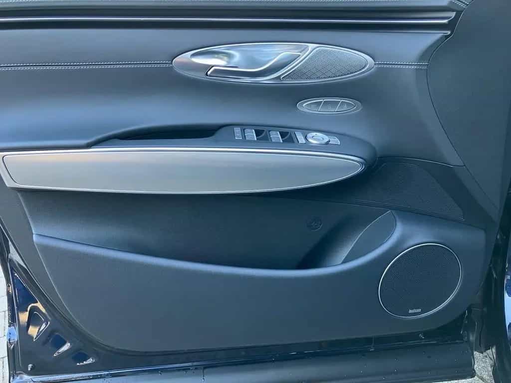 Genesis GV70 2,5L AWD Luxury Vollausstattung vom Genesis 11/2024-photo-14