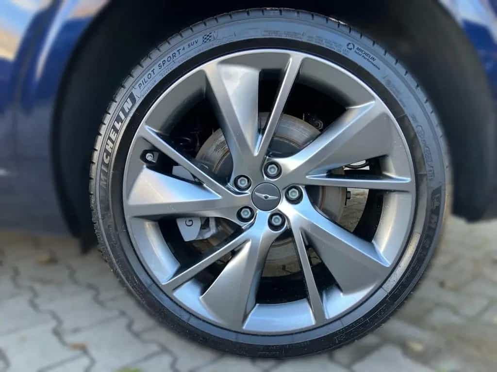 Genesis GV70 2,5L AWD Luxury Vollausstattung vom Genesis 11/2024-photo-8