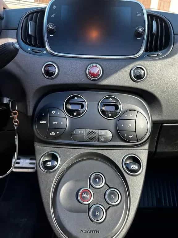 Abarth 595 C 1.4 Turbo T-Jet 165 CV Turismo 08/2019-photo-9