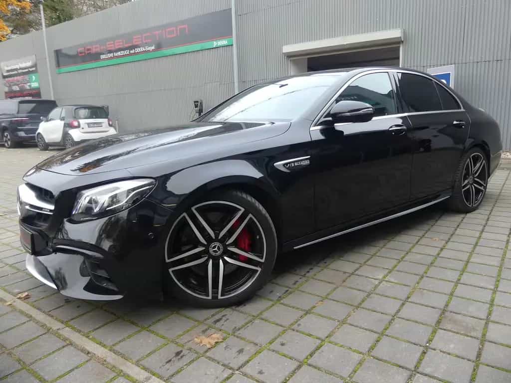 Mercedes-Benz E-Class 03/2017-photo-1