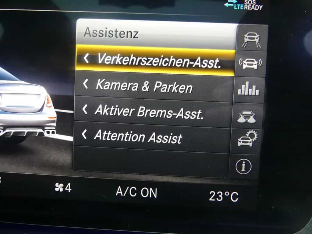 Mercedes-Benz E-Class 03/2017-photo-11