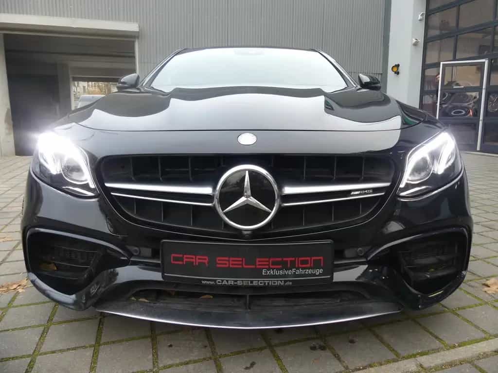 Mercedes-Benz E-Class 03/2017-photo-18