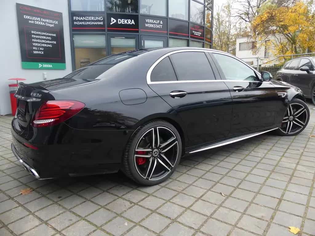 Mercedes-Benz E-Class 03/2017-photo-19