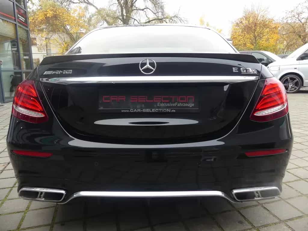 Mercedes-Benz E-Class 03/2017-photo-21