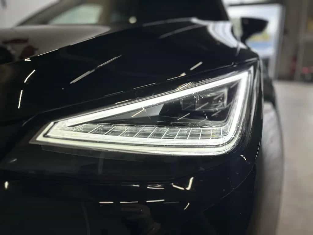 Seat Arona 1,5TSI DSG FR 18´´AHK Alcant. Full LED NAV 05/2025-photo-0