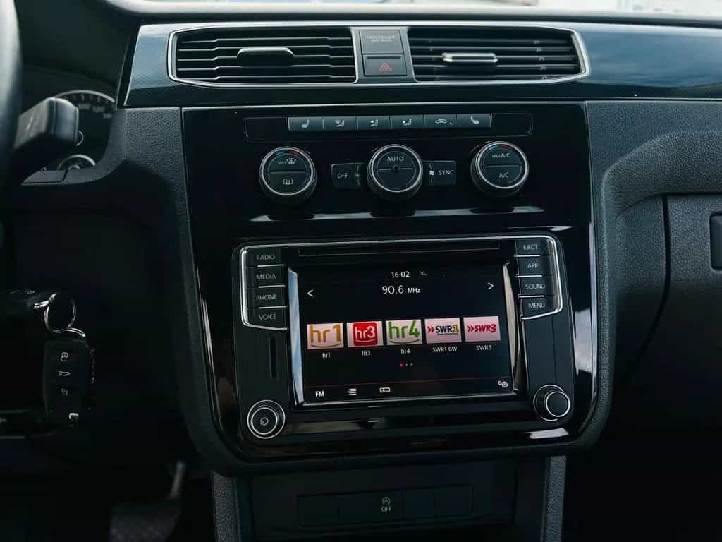 Volkswagen Caddy 1,4-DSG-Maxi-Behindertengerecht-Highline 03/2019-photo-20