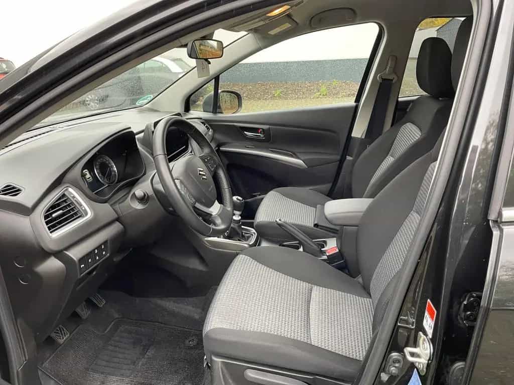 Suzuki (SX4) S-Cross S-Cross 1.4 Comfort CARPLAY+ANDROID-AUTO 06/2024-photo-5