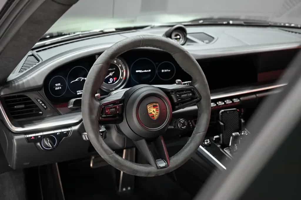 Porsche 992 Turbo S *AERO*Matrix*Sport-Paket*Carbon* 07/2021-photo-12
