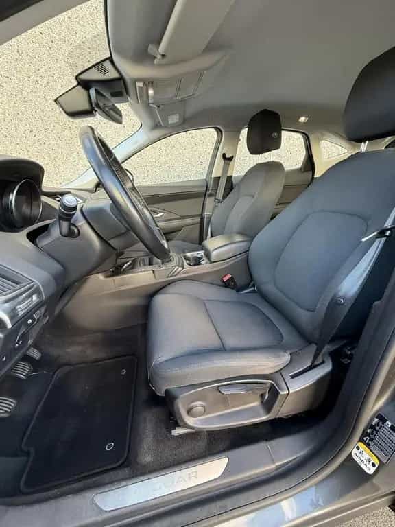 Jaguar E-Pace D150 CarPlay AHK Kamera LED Scheinwerfer 06/2020-photo-10