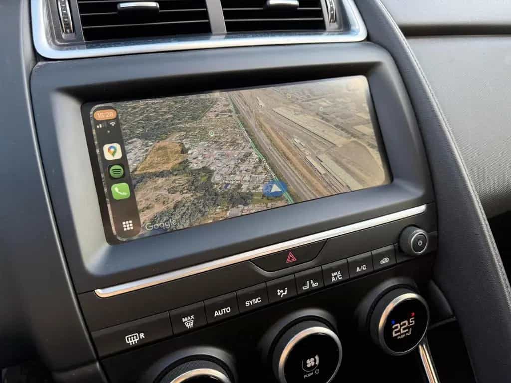 Jaguar E-Pace D150 CarPlay AHK Kamera LED Scheinwerfer 06/2020-photo-19