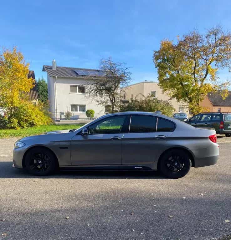 BMW 5 Series 550i xDrive M Sport HUD Harman/Kardon 07/2016-photo-7