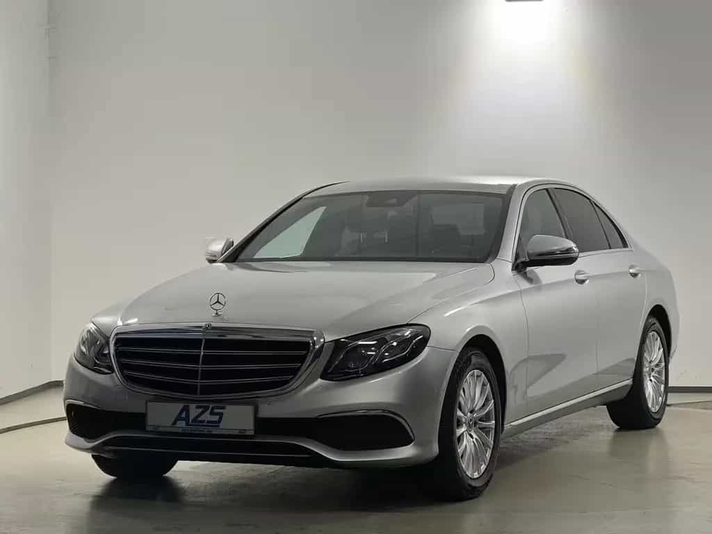 Mercedes-Benz E 220 CDI Exclusive AHK Kamera LED Navi 09/2017-photo-1