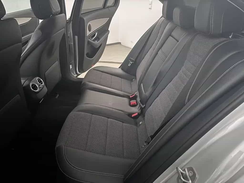 Mercedes-Benz E 220 CDI Exclusive AHK Kamera LED Navi 09/2017-photo-10