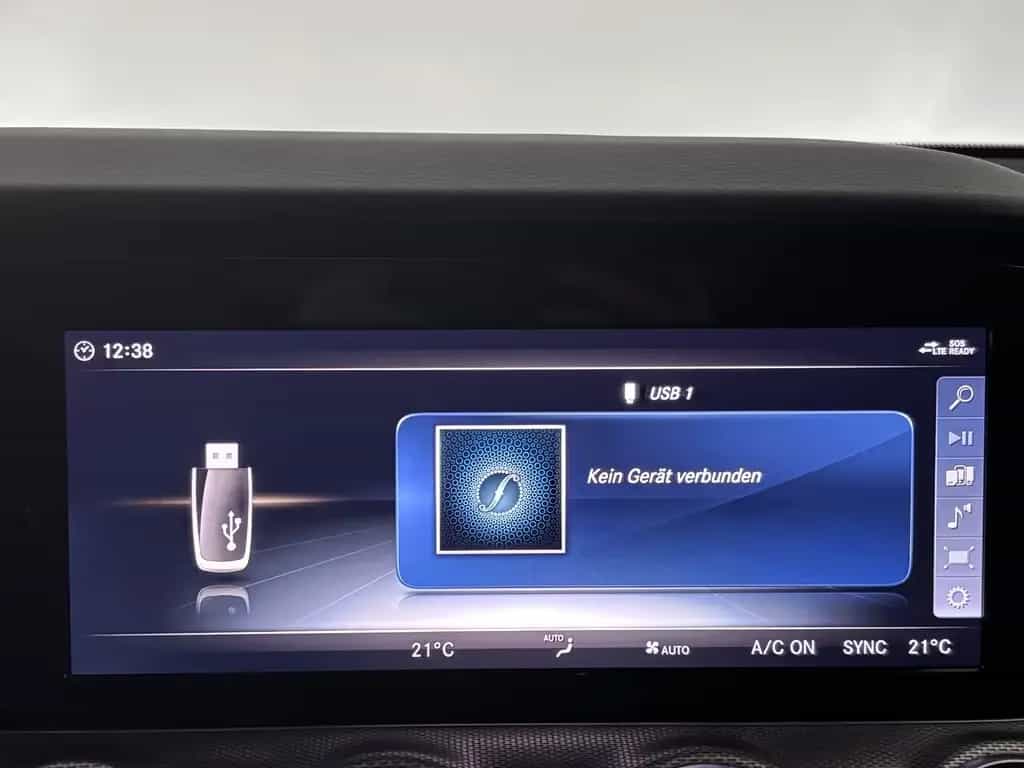 Mercedes-Benz E 220 CDI Exclusive AHK Kamera LED Navi 09/2017-photo-22