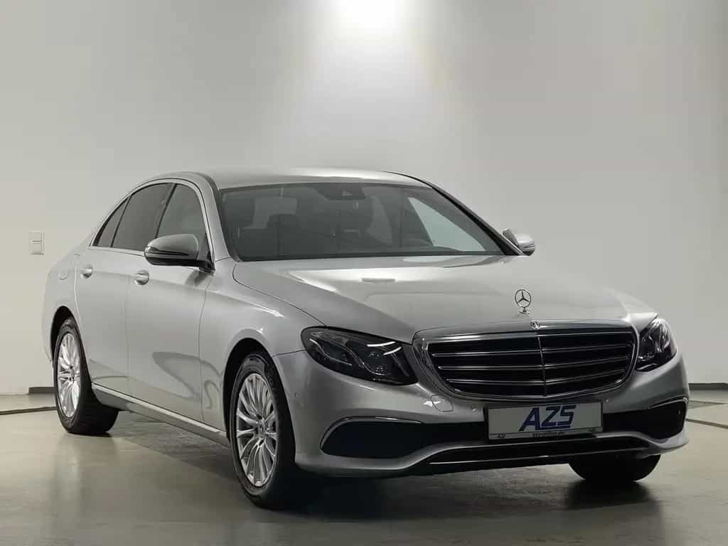Mercedes-Benz E 220 CDI Exclusive AHK Kamera LED Navi 09/2017-photo-3
