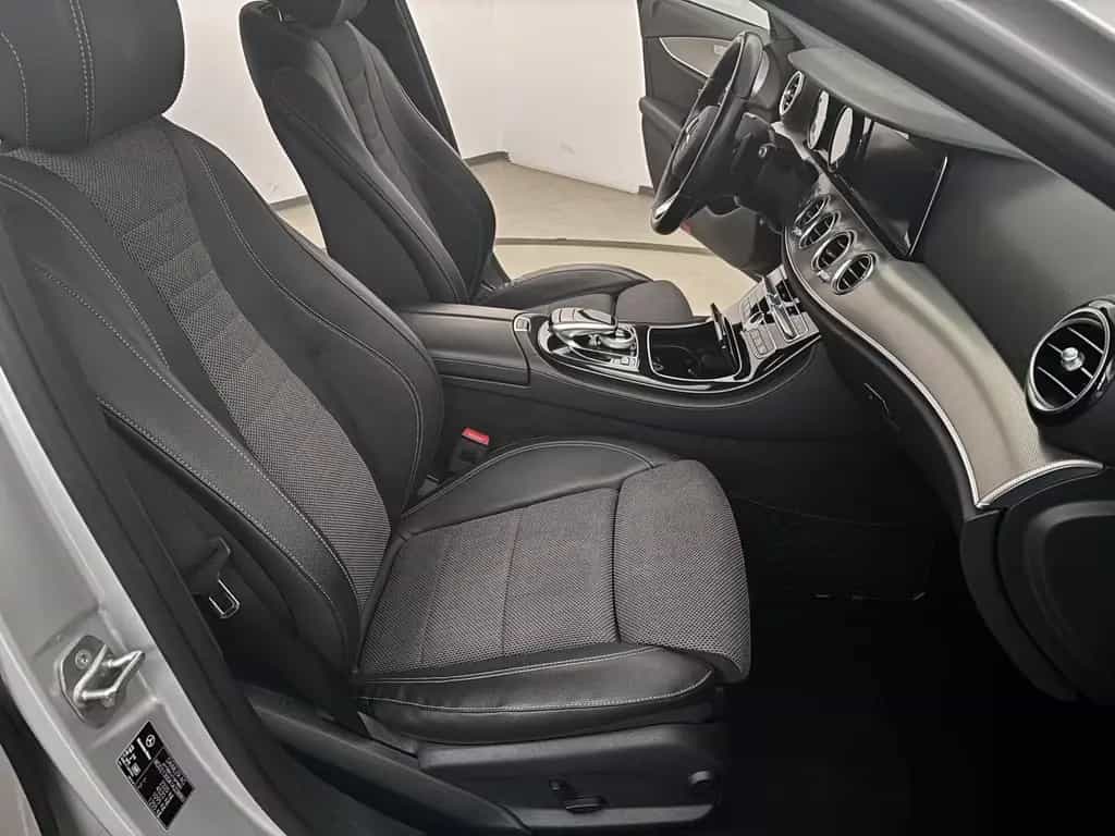 Mercedes-Benz E 220 CDI Exclusive AHK Kamera LED Navi 09/2017-photo-9