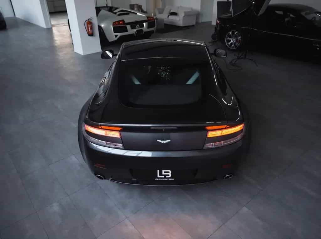 Aston Martin V8 Vantage *Steuerkette neu*Service neu* 10/2010-photo-9