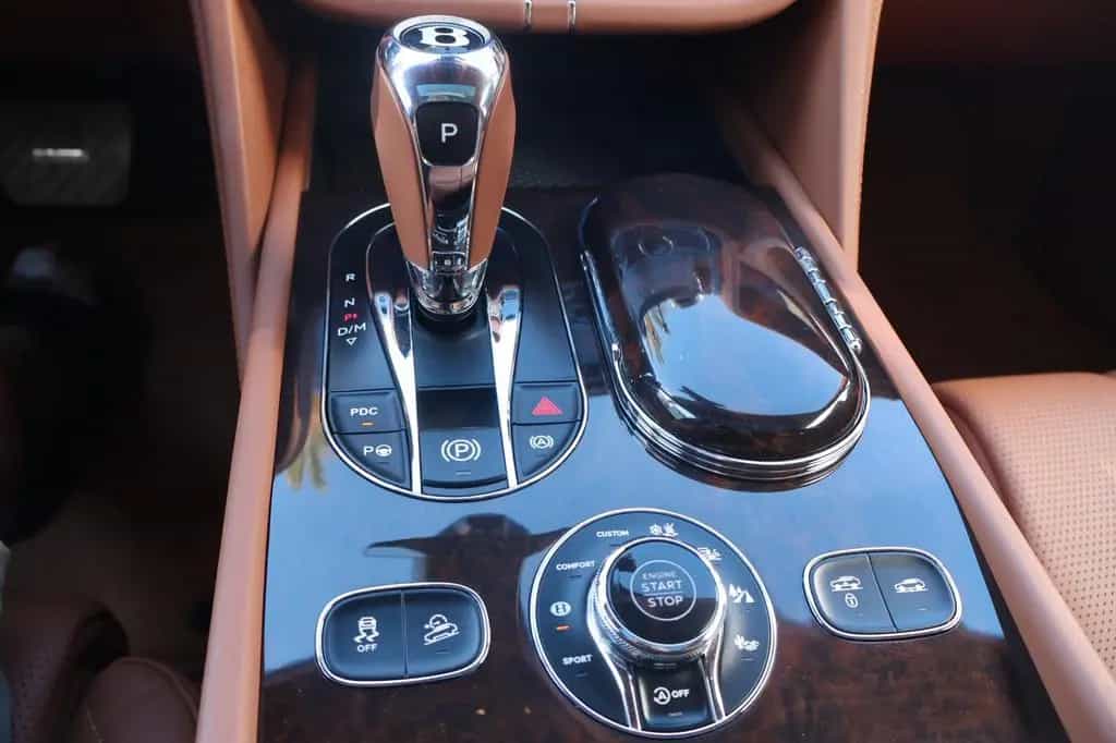 Bentley Bentayga 6.0 W12 MANSORY *LOW KM´s* 10/2017-photo-10