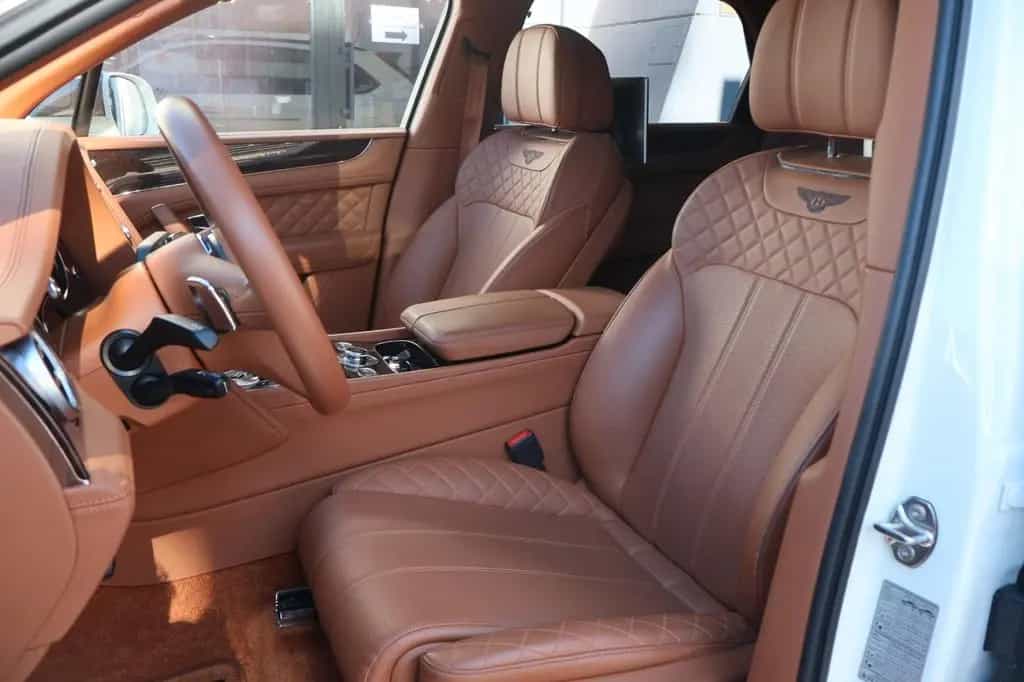 Bentley Bentayga 6.0 W12 MANSORY *LOW KM´s* 10/2017-photo-11