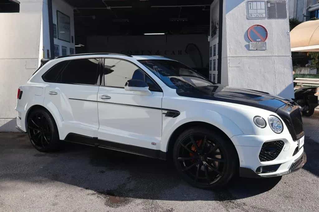 Bentley Bentayga 6.0 W12 MANSORY *LOW KM´s* 10/2017-photo-2