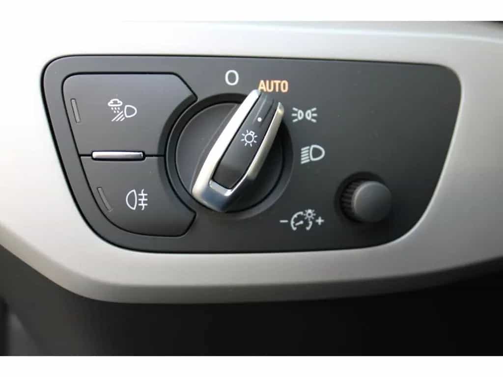 Audi A4 35 TDI S-Tronic advanced Avant LED Navi DAB V 03/2021-photo-15