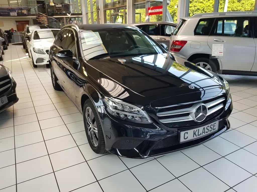 Mercedes-Benz C-Class 180 AVANTGARDE LED EL.HECK KAMERA SHZ PTS AMBI 09/2019-photo-1