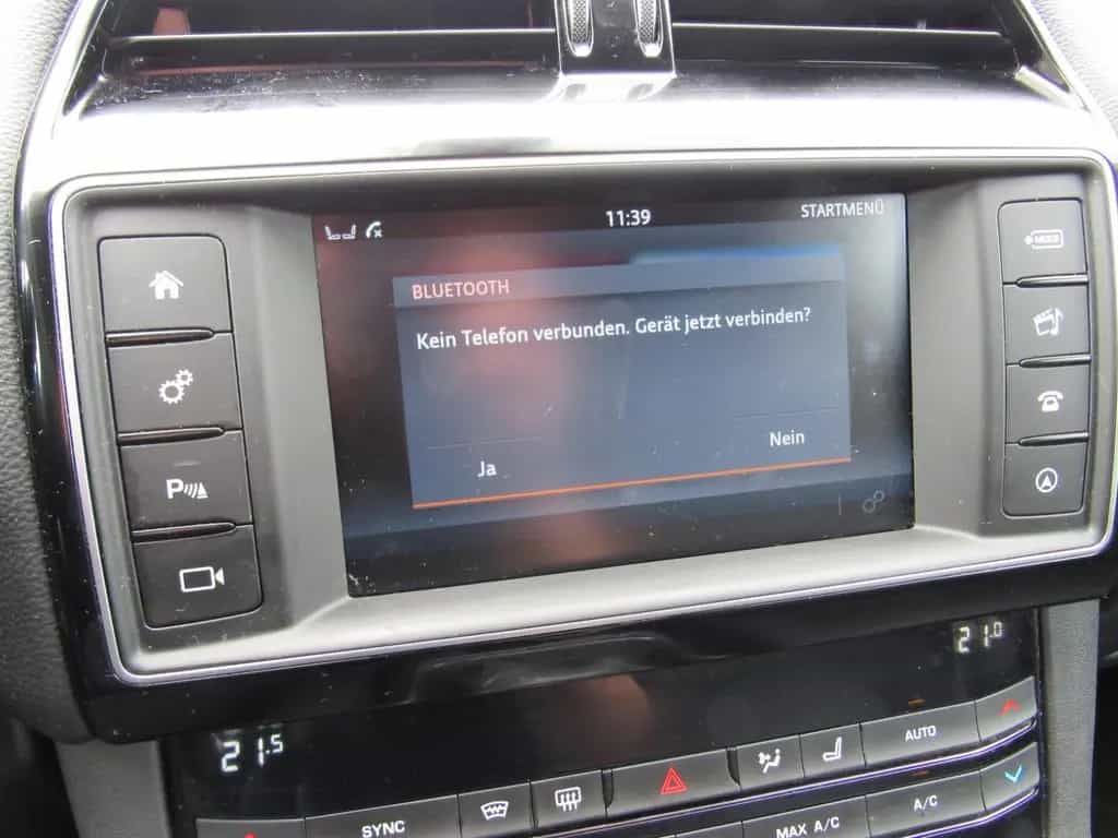 Jaguar F-Pace 30d Prestige AWD, AHK, XENON, NAVI 11/2016-photo-29